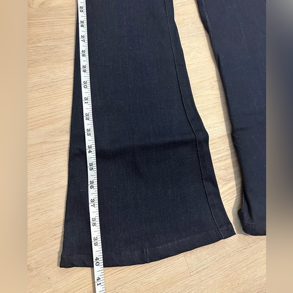 Guess Dark Blue Trouser-Flare Jeans - New With Tags - Picture 10 of 12